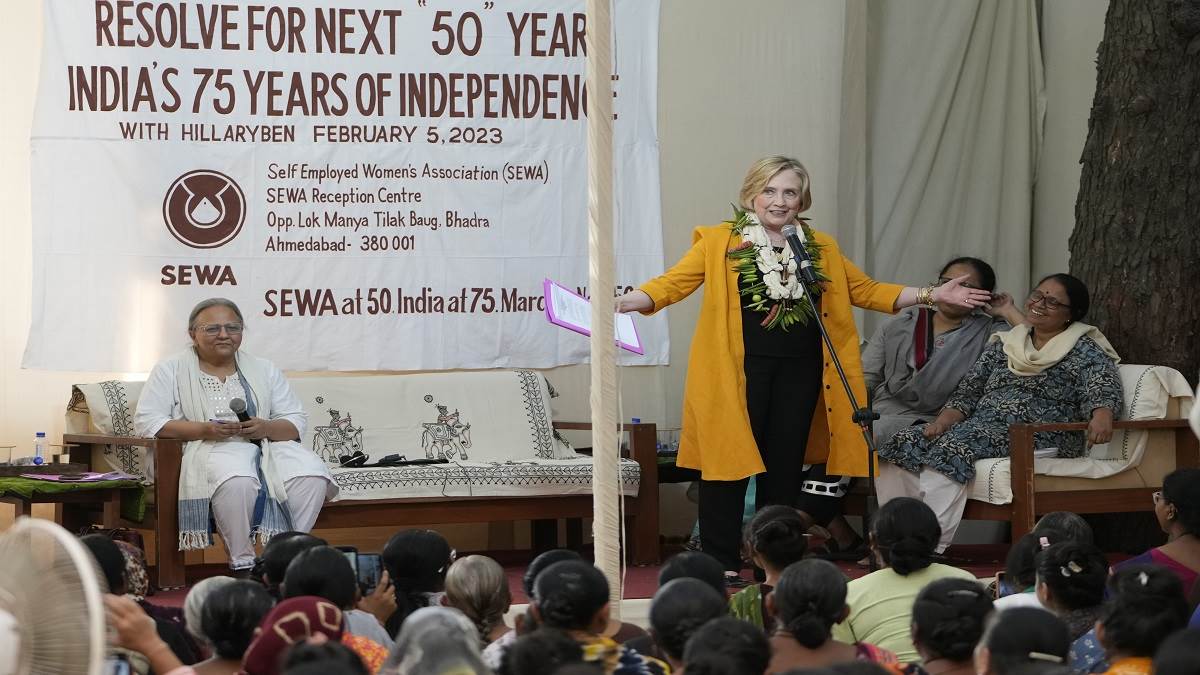 https://www.jagranimages.com/images/newimg/05022023/05_02_2023-hillary_clinton_23320491.jpg