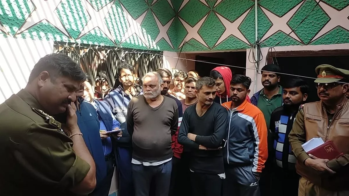Kanpur Suicide News: कानपुर में फांसी पर लटका म‍िला मां बेटे का शव