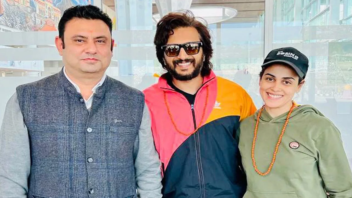 Riteish and Genelia: अभिनेता रितेश देशमुख व अभिनेत्री जेनेलिया डिसूजा ने देहरादून और मसूरी में शादी की सालगिरह मनाई।