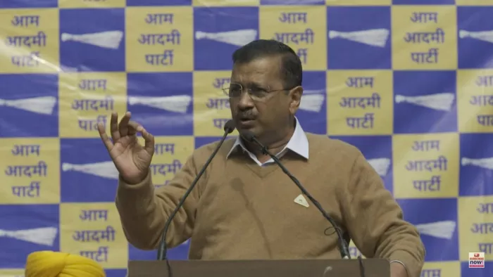 क्राइम ब्रांच के नोटिस पर सीएम केजरीवाल का जवाब।