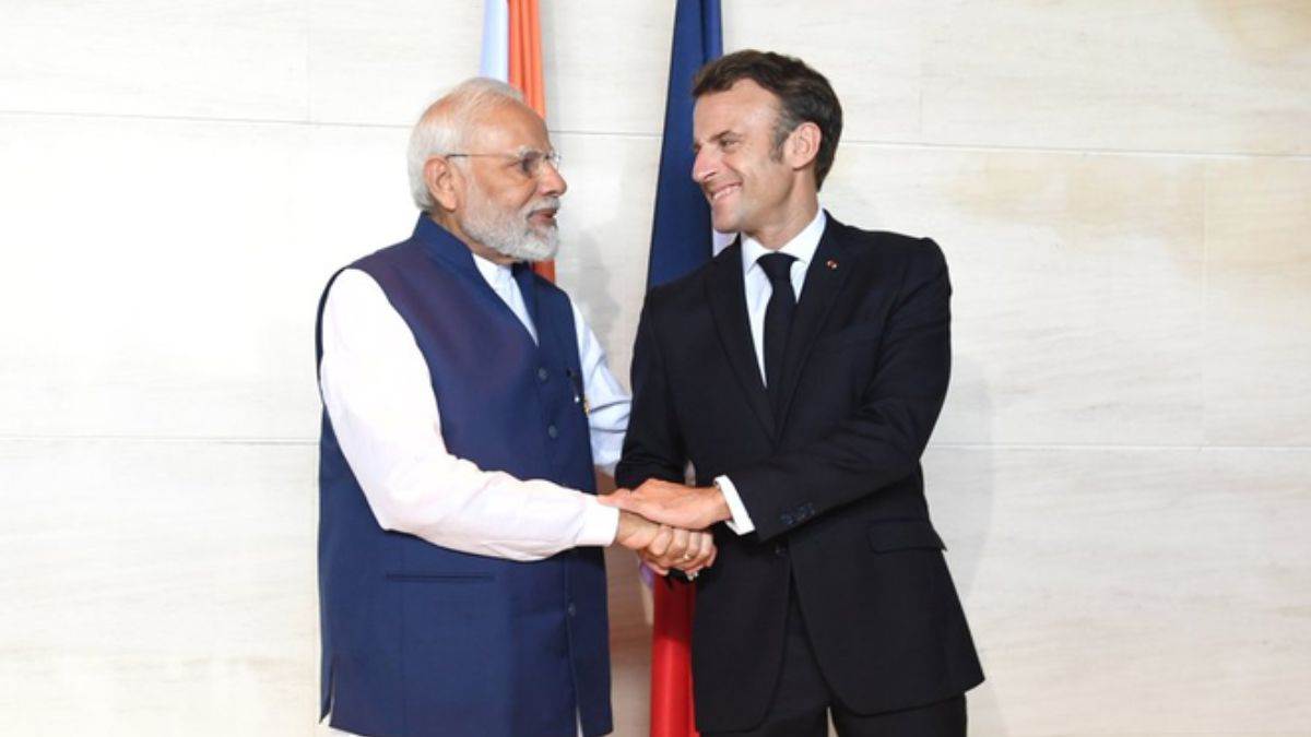 https://www.jagranimages.com/images/newimg/05022024/05_02_2024-macron_news__23645725.jpg