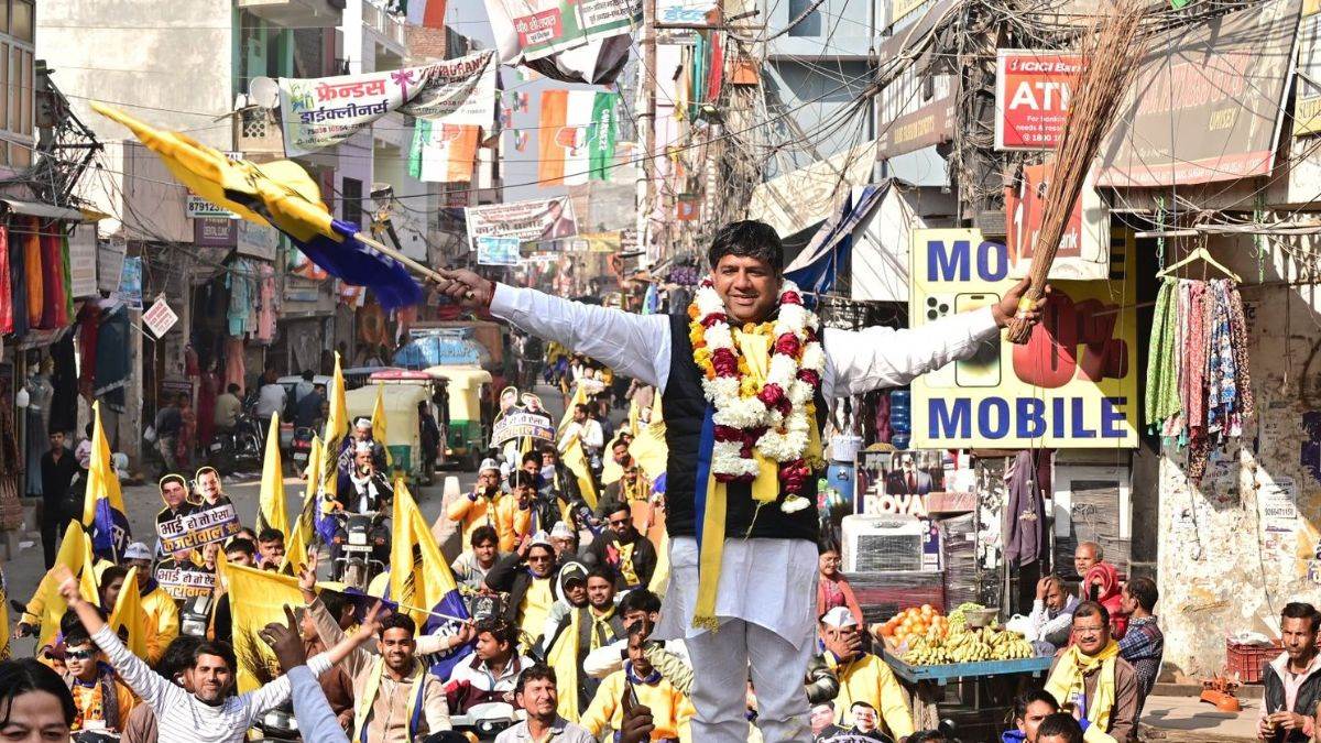 https://www.jagranimages.com/images/newimg/05022025/05_02_2025-dinesh_mohaniya_23878899.jpg