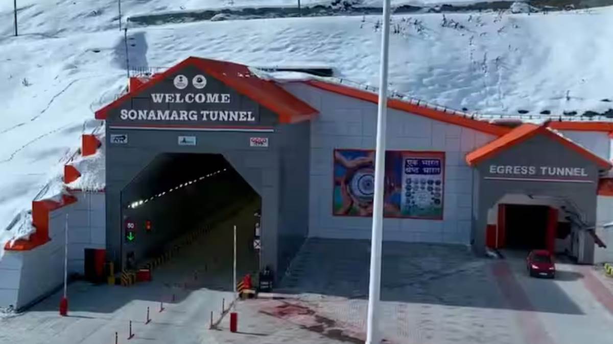 https://www.jagranimages.com/images/newimg/05022025/05_02_2025-sonmarg_tunnel_23879049.jpg