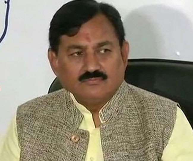 पूर्व केंद्रीय मंत्री भरत सिंह सोलंकी ने राहुल गांधी को अपना नेता बताया।