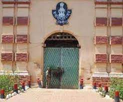 https://www.jagranimages.com/images/newimg/05032021/05_03_2021-naini_jail_21430429.jpg