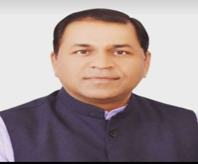 congress leader complained in highcourt says evm sealed in strong room without candidate