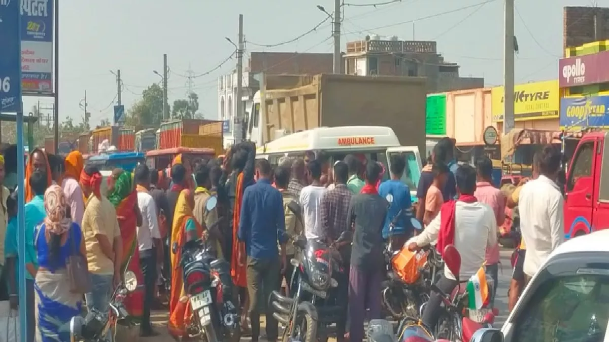 Bihar: लखीसराय में स्‍कॉर्पियो और पिकअप वैन की चपेट में आई ई-रिक्शा, एक नाबालिग की मौत: कुल 4 घायल, दो गंभीर