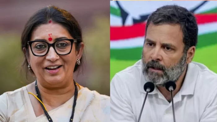 नागपुर में आयोजित ' युवा महासम्मेलन ' में स्मृति ईरानी ने राहुल गांधी पर निशाना साधा।(फोटो सोर्स: जागरण)