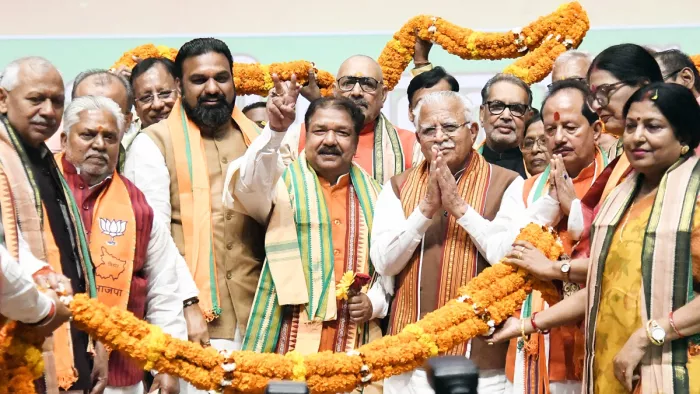 दिलीप जायसवाल को किसी ने नहीं दी टक्कर, BJP ने बनाए रखी सर्व-सम्मति की परंपरा