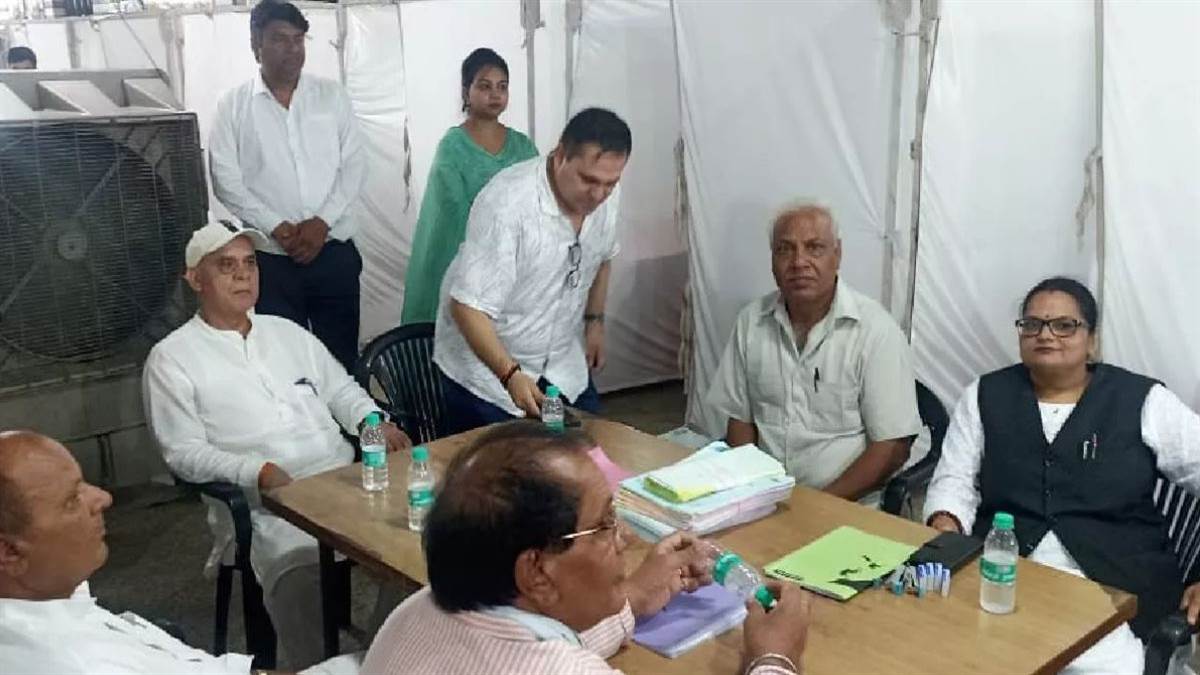 ncr ghaziabad news election for post of bar association secretary cancelled order for fresh elections in two weeks