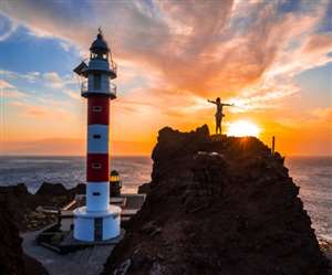 सेवरी किला का निर्माण सन 1680 में प्रहरी के रूप में हुआ था।