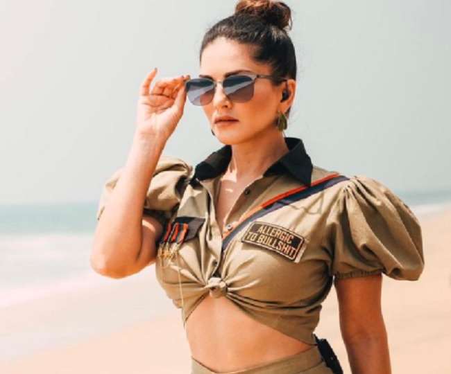 बॉलीवुड अभिनेत्री सनी लियोनी , Instagram : sunnyleone