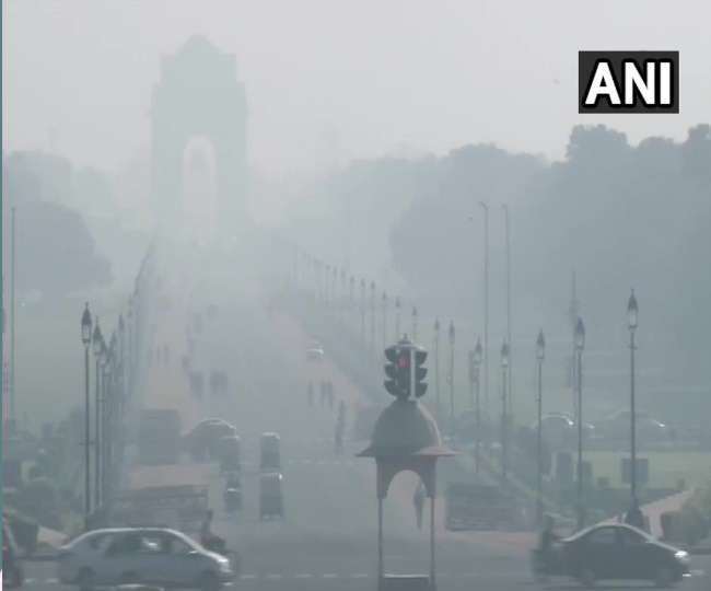 सर्दियों में दम फुलाने वाला प्रदूषण गर्मी में भी लोगों को परेशान कर रहा है।