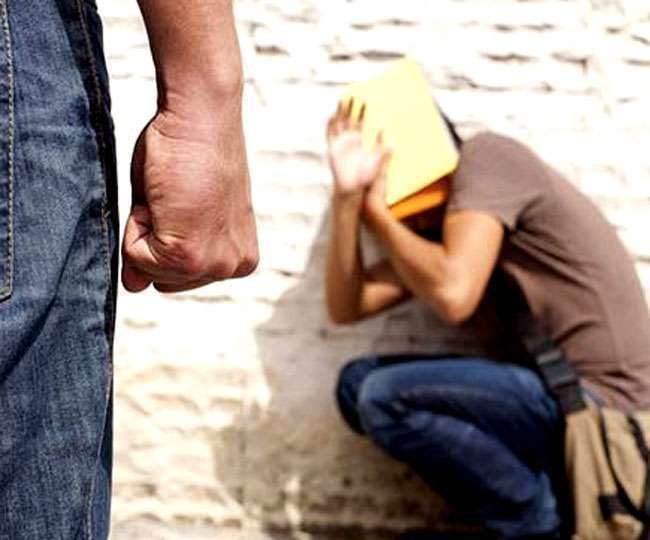 new twist has come in ragging matter which took place in faculty of law of allahabad university accused student filed case
