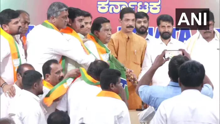 कर्नाटक चुनाव से पहले JDS को बड़ा झटका, पूर्व सांसद एलआर शिवराम गौड़ा हुए भाजपा में शामिल