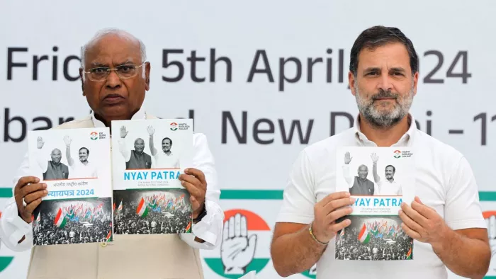 कांग्रेस के घोषणापत्र से OPS गायब। फोटोः रायटर।