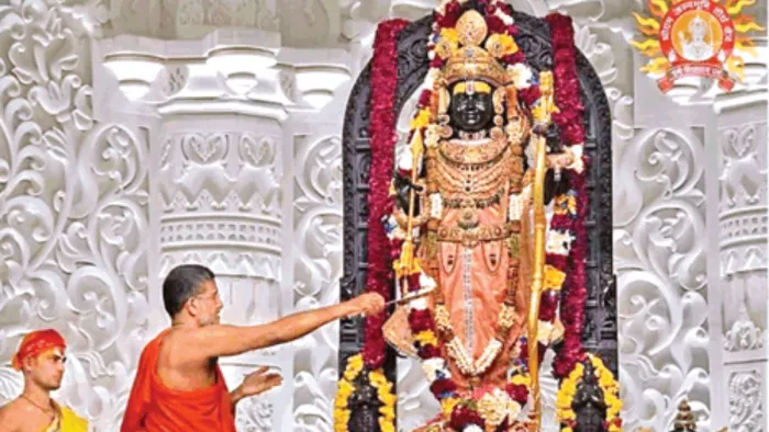 नवनिर्मित मंदिर में विराजमान रामलला। सौ. : श्रीरामजन्मभूमि तीर्थक्षेत्र ट्रस्ट