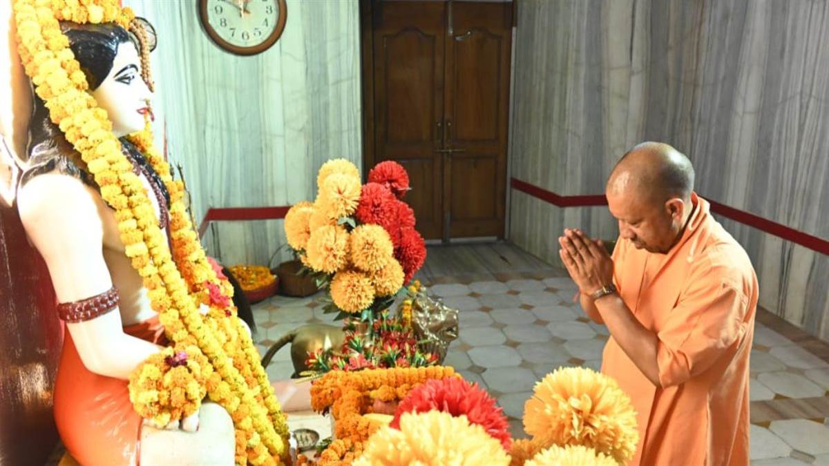 cm yogi adityanath directives to protect crops from fire incidents