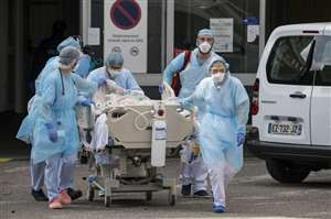 कोरोना को लेकर चौंकाने वाली है आंकड़ों की कहानी, डालें एक नजर और समझें इनका गणित