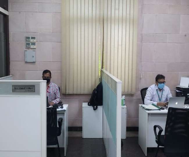 Lockdown 3 in Lucknow बदलाबदला सा दफ्तर का नजारा, लॉकडाउन के बीच खुला