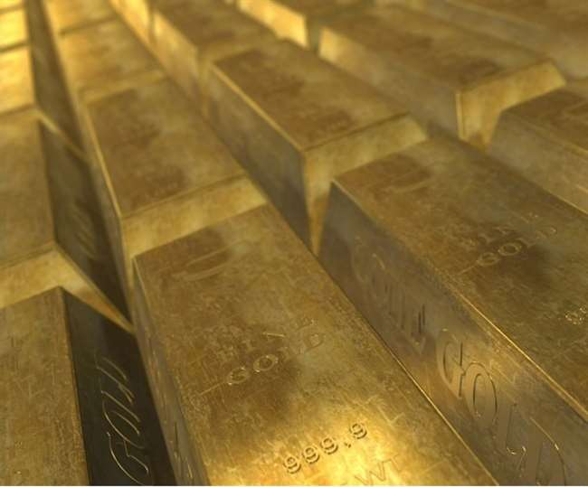 gold price fall today in delhi silver price also fall today in delhi gold rate 46862 per ten gram know mcx rates here