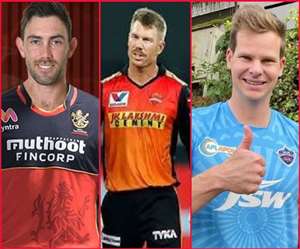 ऑस्ट्रेलिया के ग्लेन मैक्सवेल के साथ डेविड वार्नर और स्टीव स्मिथ