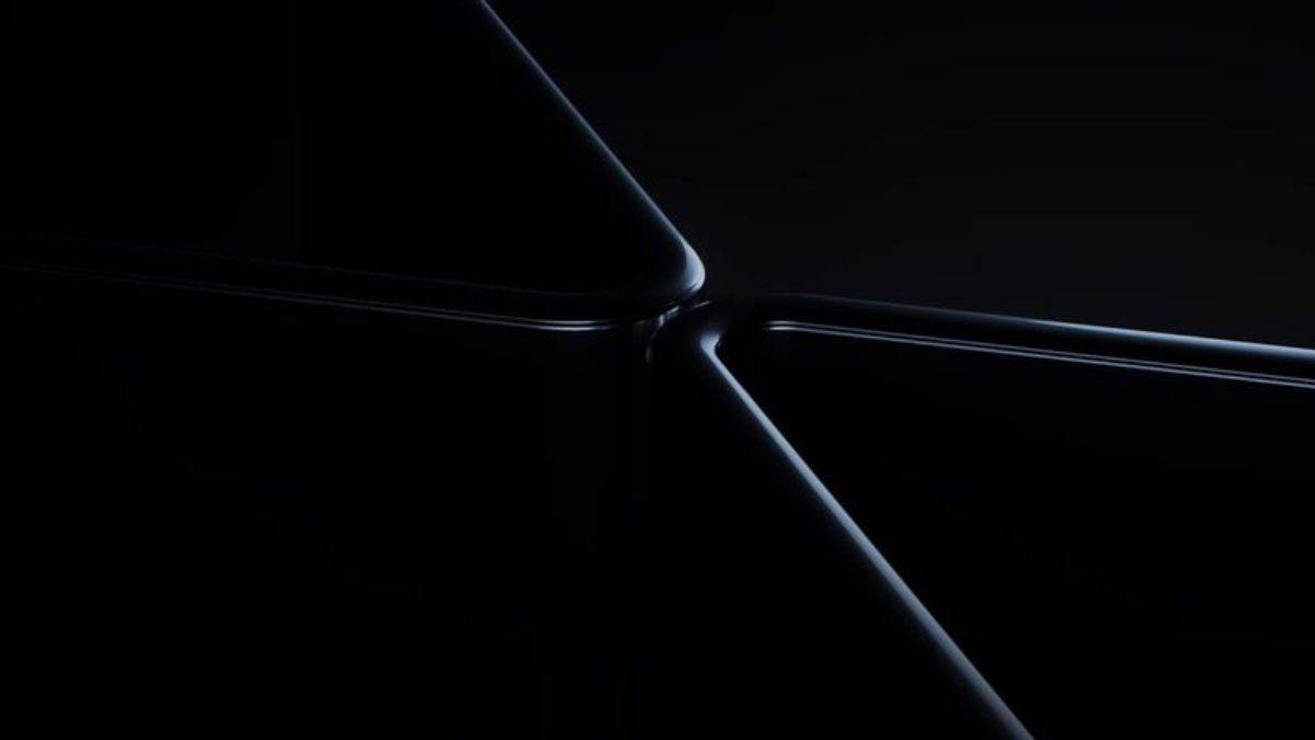https://www.jagranimages.com/images/newimg/05052023/05_05_2023-oneplus_foldable_smartphone_23403778.jpg