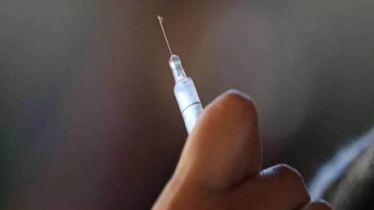10 year old girl given expired injection five nurses removed from duty