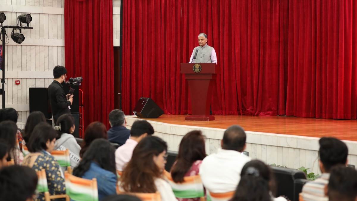 https://www.jagranimages.com/images/newimg/05052024/05_05_2024-indian_students_in_china_23711560.jpg