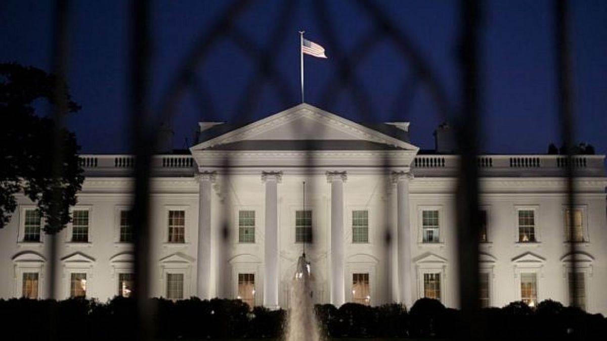 america major lapse in white house security vehicle collides with barrier driver death