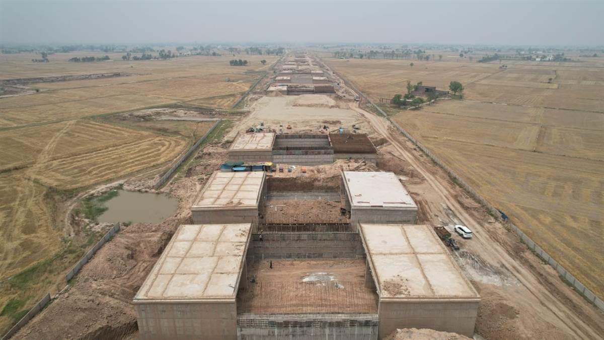 delhi katra expressway delay punjab haryana connectivity blocked by bridge