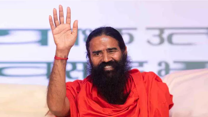 योग गुरु बाबा रामदेव ने पाकिस्तान को लताड़ा। फाइल फोटो