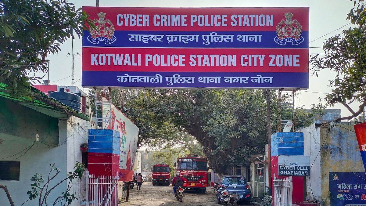 ncr ghaziabad cyber criminals stealing 22 lakh daily and how to stay safe