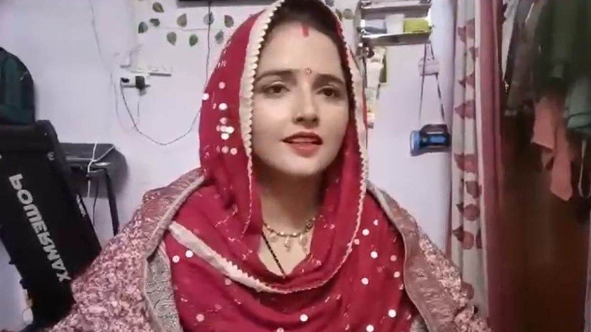 https://www.jagranimages.com/images/newimg/05052025/05_05_2025-seema_haider_23931171.jpg
