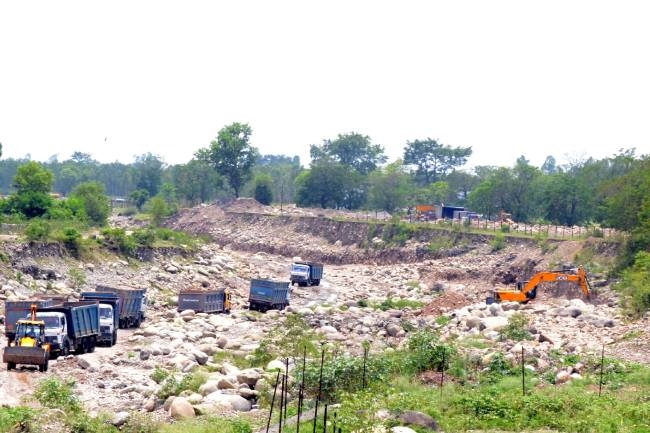 रीवर ट्रेनिग से सेना के मैदान पर मंडराया खतरा