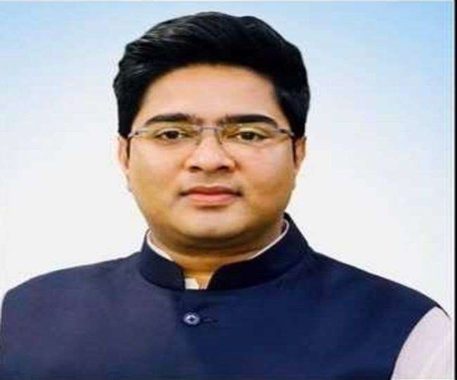 शनिवार को ममता बनर्जी की अध्यक्षता में हुई पार्टी के कोर ग्रुप की बैठक में इसका निर्णय लिया गया।