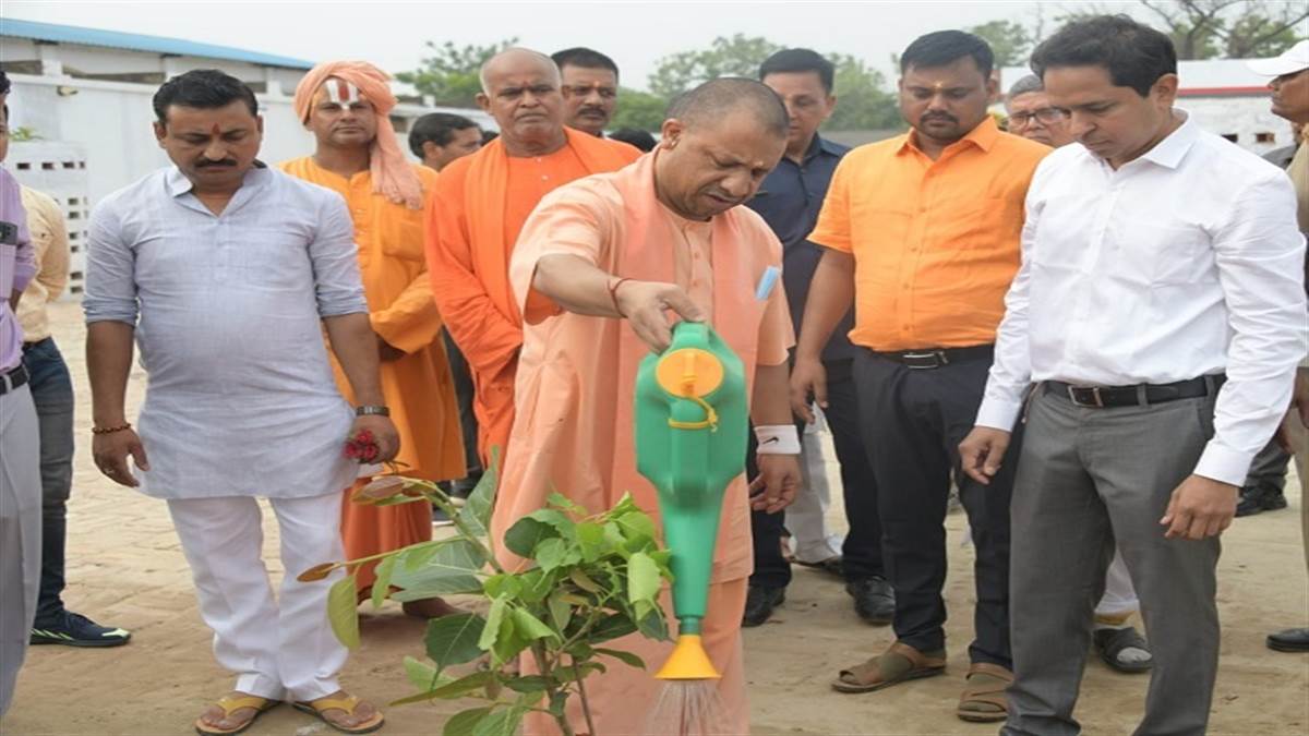 CM Yogi Adityanath 50th Birthday : मुख्यमंत्री योगी आदित्यनाथ
