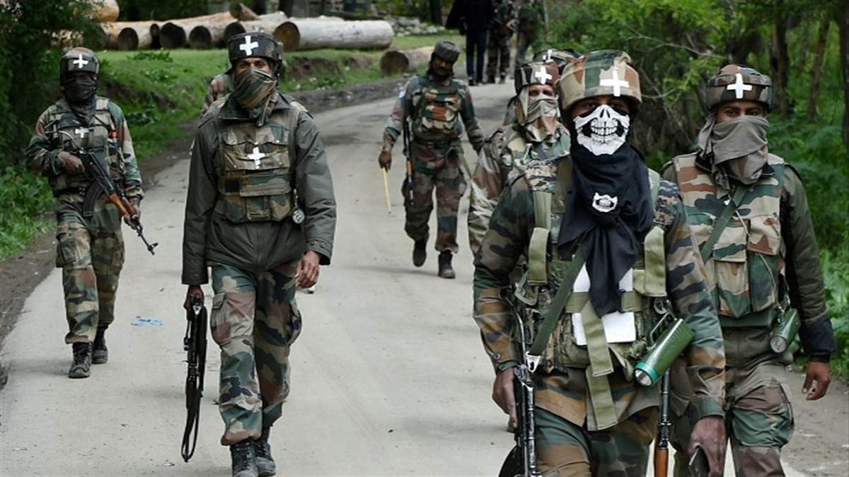 कश्मीर में आतंकरोधी अभियानों में बीएसएफ और एसएसबी की भूमिका बढ़ेगी (फाइल फोटो)