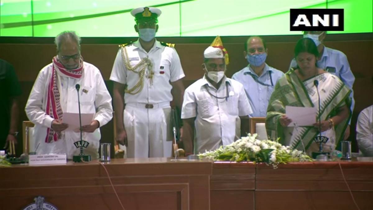 Odisha Cabinet Reshuffle: ओडिशा सरकार के नए मंत्रियों का शपथ ग्रहण समारोह (फोटो: एएनआइ)