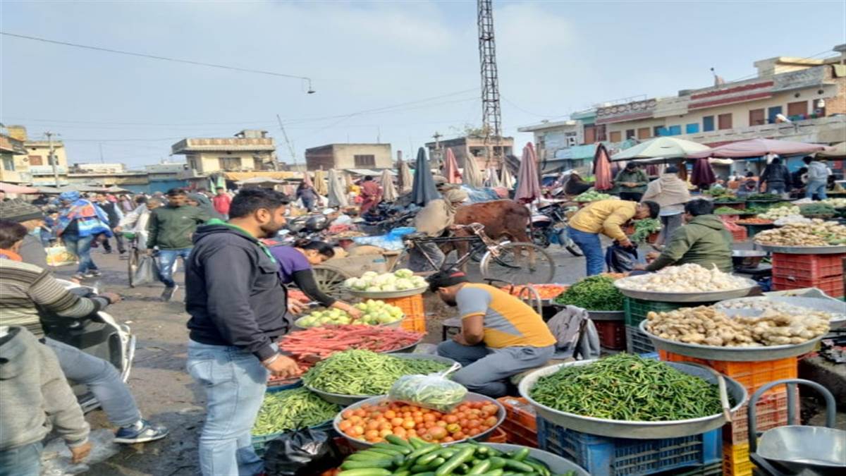 Vegetable Price Hike: सब्जियों के दाम बढ़े।