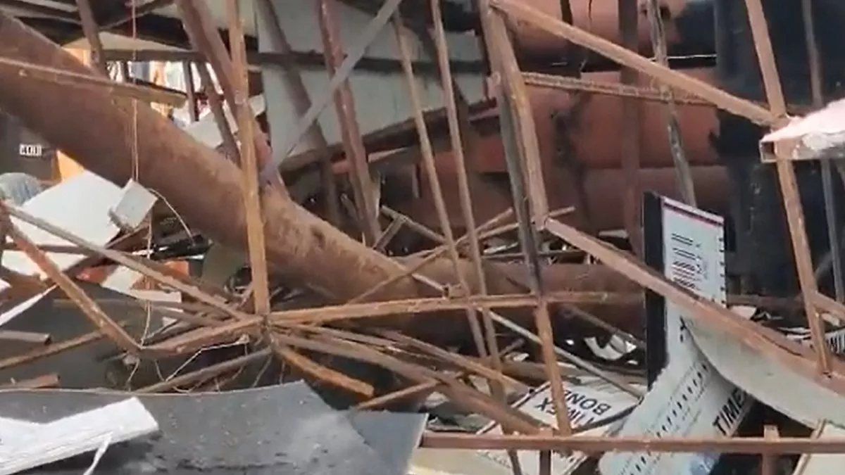 https://www.jagranimages.com/images/newimg/05062023/05_06_2023-ekana_stadium_accident_23433037.jpg