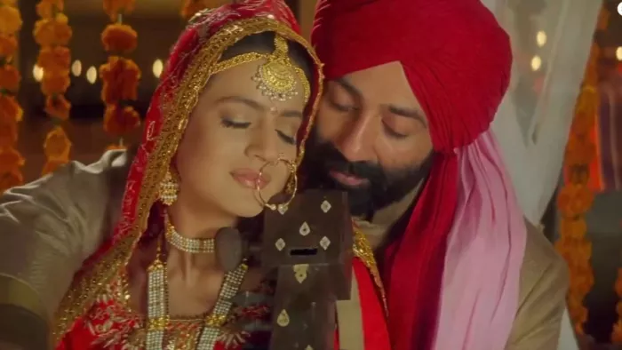 Gadar Ek Prem Katha Stars Sunny Deol and Ameesha Patel Share Memories in New Behind the Scenes Video/Instagram
