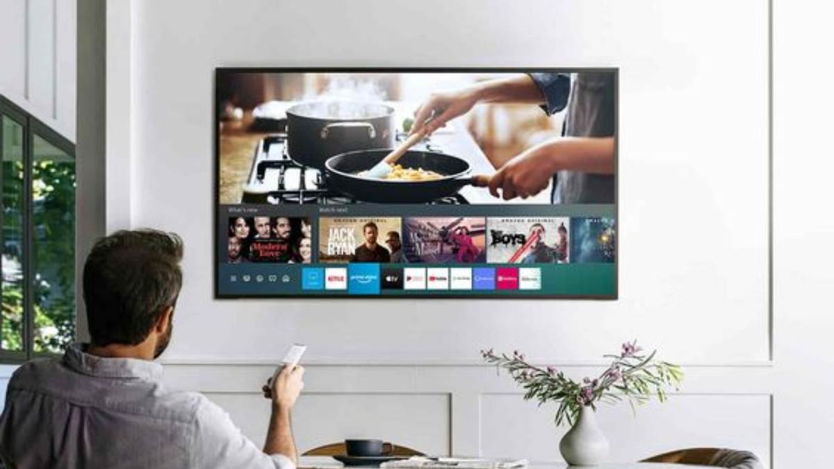 बंद हुआ महंगे टेलीविजन ब्रांड का फुदकना! Samsung 65 इंच Smart TV की खुबियों के दीवाने हुए लोग, कीमत सुन फटी रह गई आखें