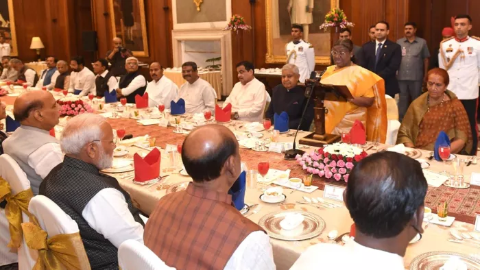 मोदी कैबिनेट के लिए राष्ट्रपति भवन में रात्रिभोज का हुआ आयोजन