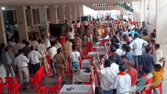 गोरखपुर-बस्ती मंडल में लोकसभा की कुल नौ सीटों पर 80 प्रत्याशियों ने भाग्य आजमाया था।