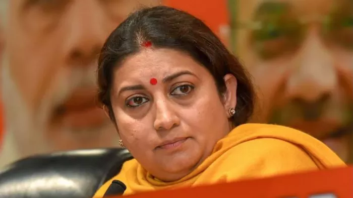 हार से टूटा स्मृति ईरानी का दिल (Photo Credit-X)