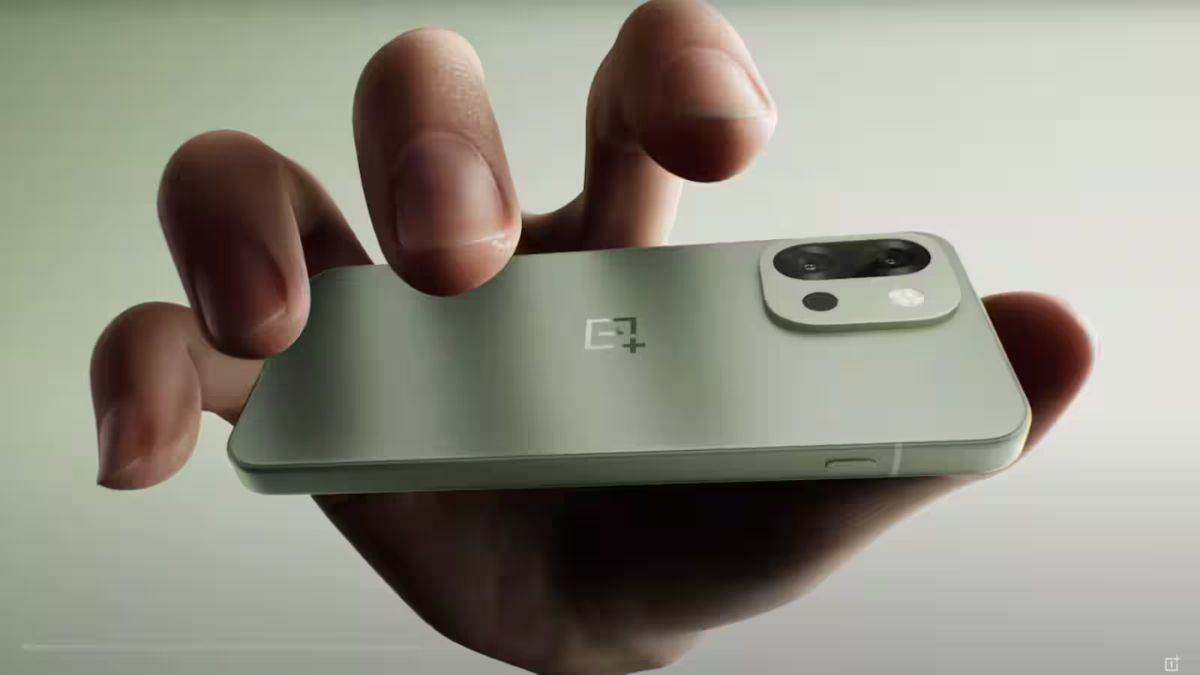 https://www.jagranimages.com/images/newimg/05062025/05_06_2025-oneplus_13s_23956439.jpg