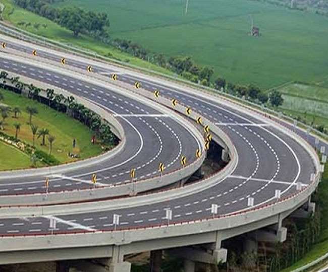 गडकरी के मुताबिक इस परियोजना से मध्य प्रदेश, उत्तर प्रदेश और राजस्थान के सुदूर इलाकों में स्थित गरीबों और आदिवासियों की जिंदगी में बड़े बदलाव आएंगे।
