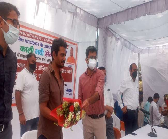 जागरूकता कार्यक्रम के दौरान अभिनेता नवाजुद्दीन सिद्दीकी।