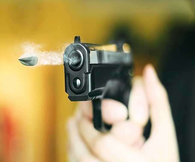 असम में पुलिस एनकाउंटर पर सियासत।(फोटो: दैनिक जागरण)
